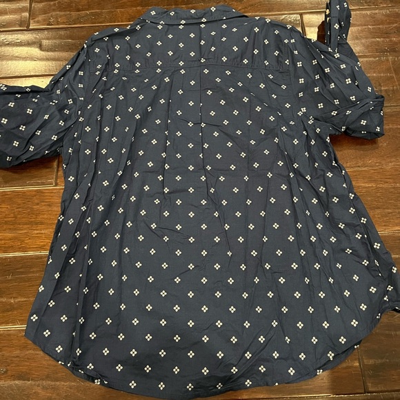 Womens plus long sleeve printed St. John’s Bay button down shirt - Picture 2 of 3